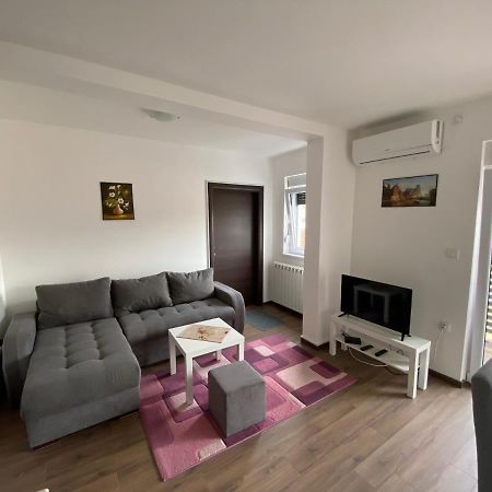 Dom Apartmani Крагуевац Экстерьер фото